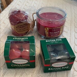 NWT Christmas Candle Set 10 total scented candles.